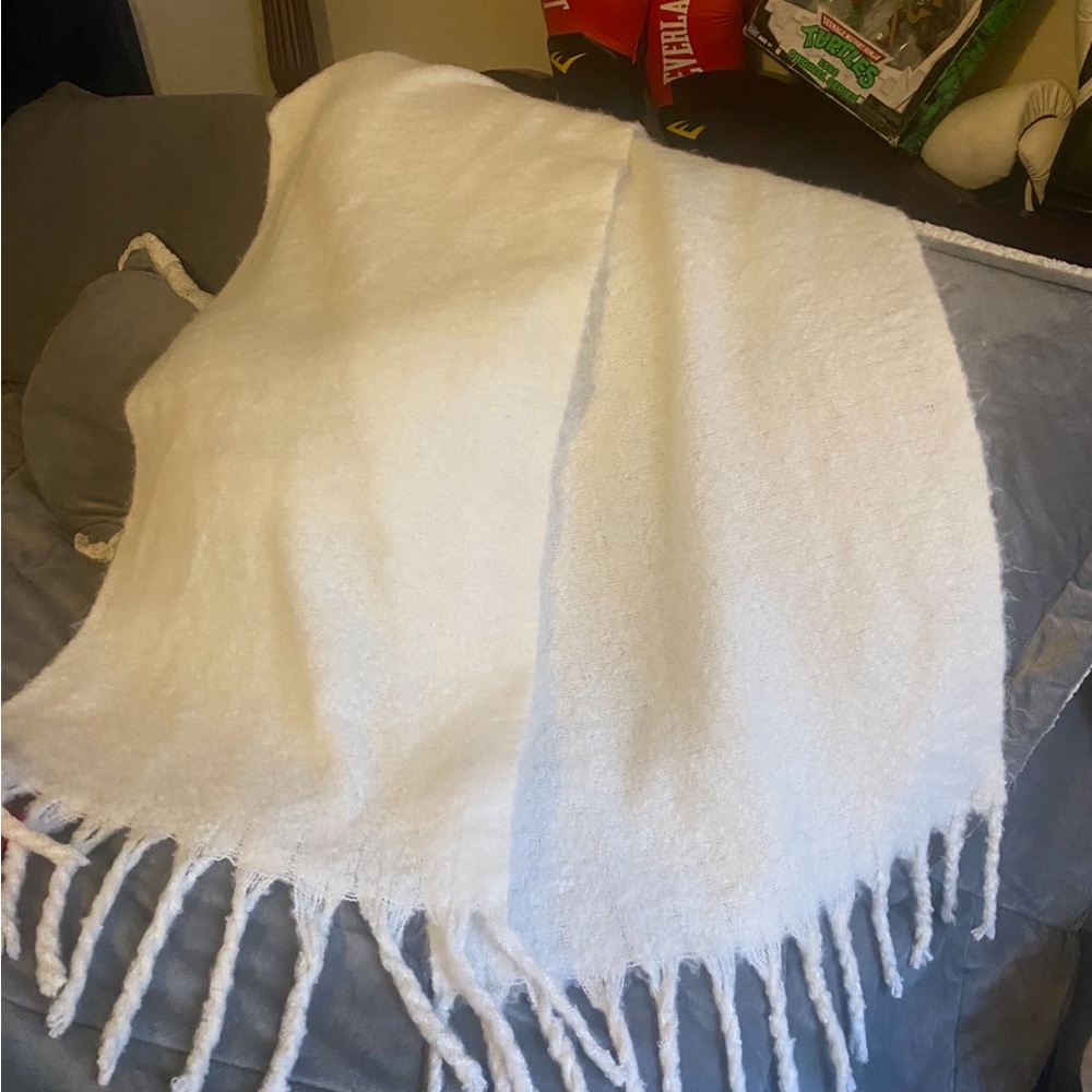 Hollister White Fringe Big Scarf